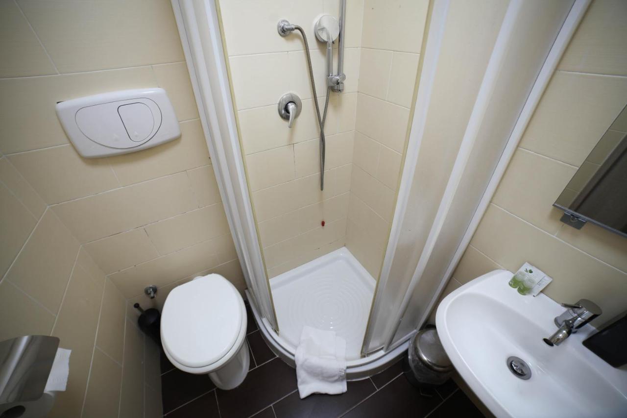 KayDee Guest House Rome Buitenkant foto